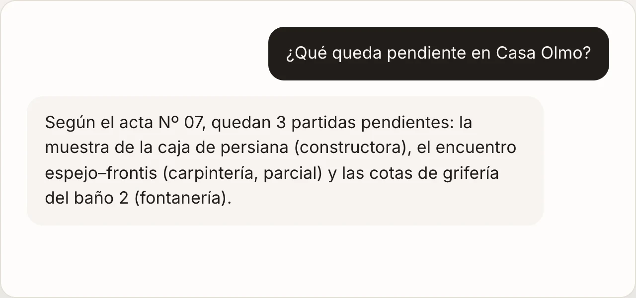 Pregunta al asistente de IA de arqOs sobre las partidas pendientes de un proyecto y su respuesta